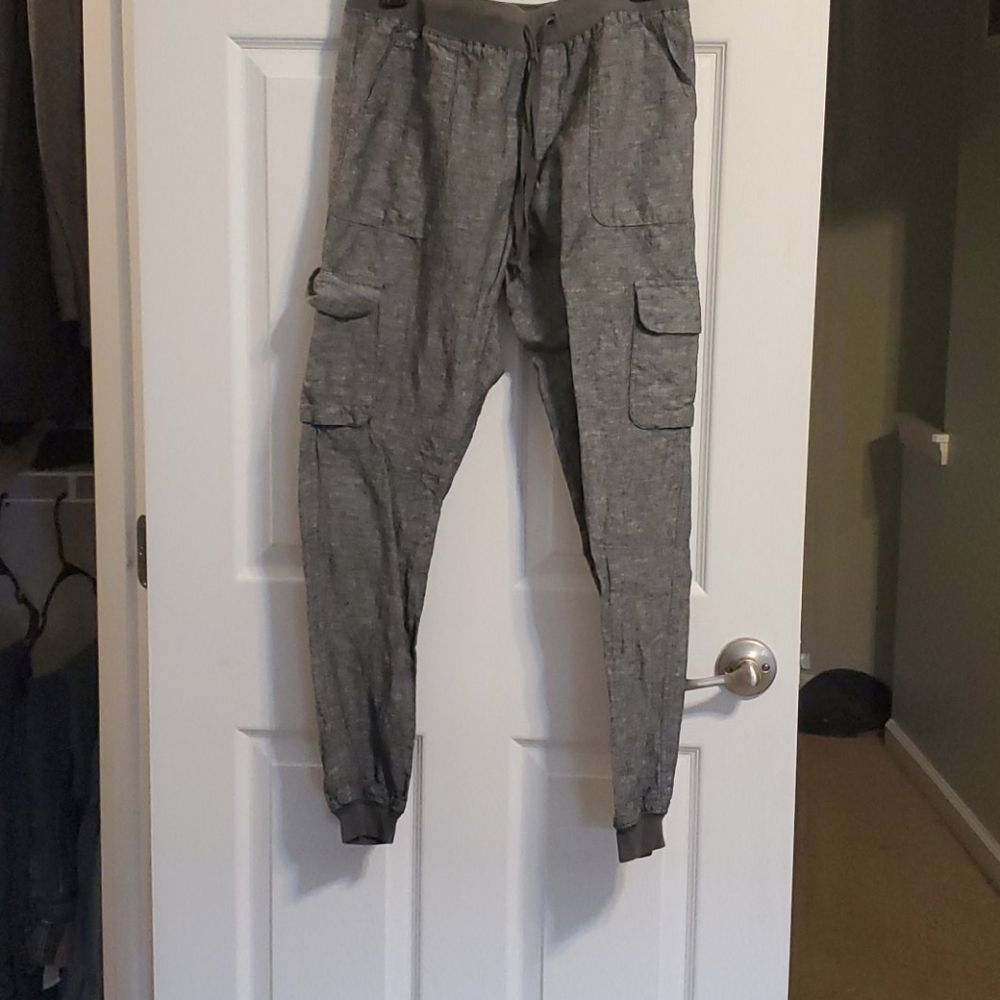 Dark gray linen crop pant